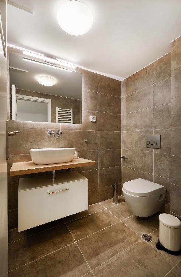 Chloe Boutique Nikis Appartement